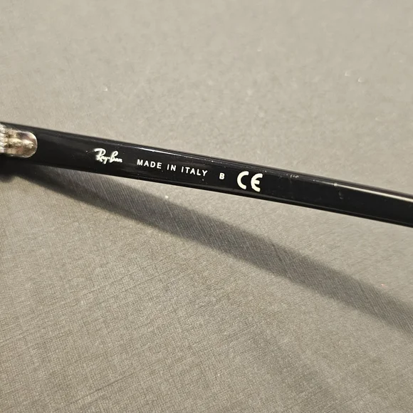 Ray-Ban Clubmaster RB3016 1256/51  Polorized Sunglasses - Picture 7 of 9